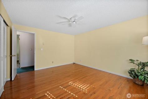 7861 University Point Circle NE Bremerton WA 98311