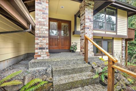 7861 University Point Circle NE Bremerton WA 98311