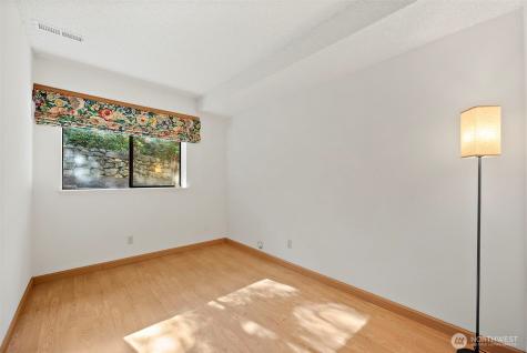 7861 University Point Circle NE Bremerton WA 98311