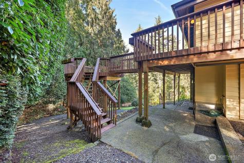 7861 University Point Circle NE Bremerton WA 98311