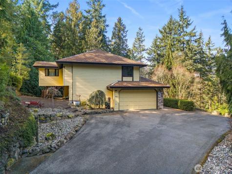 7861 University Point Circle NE Bremerton WA 98311