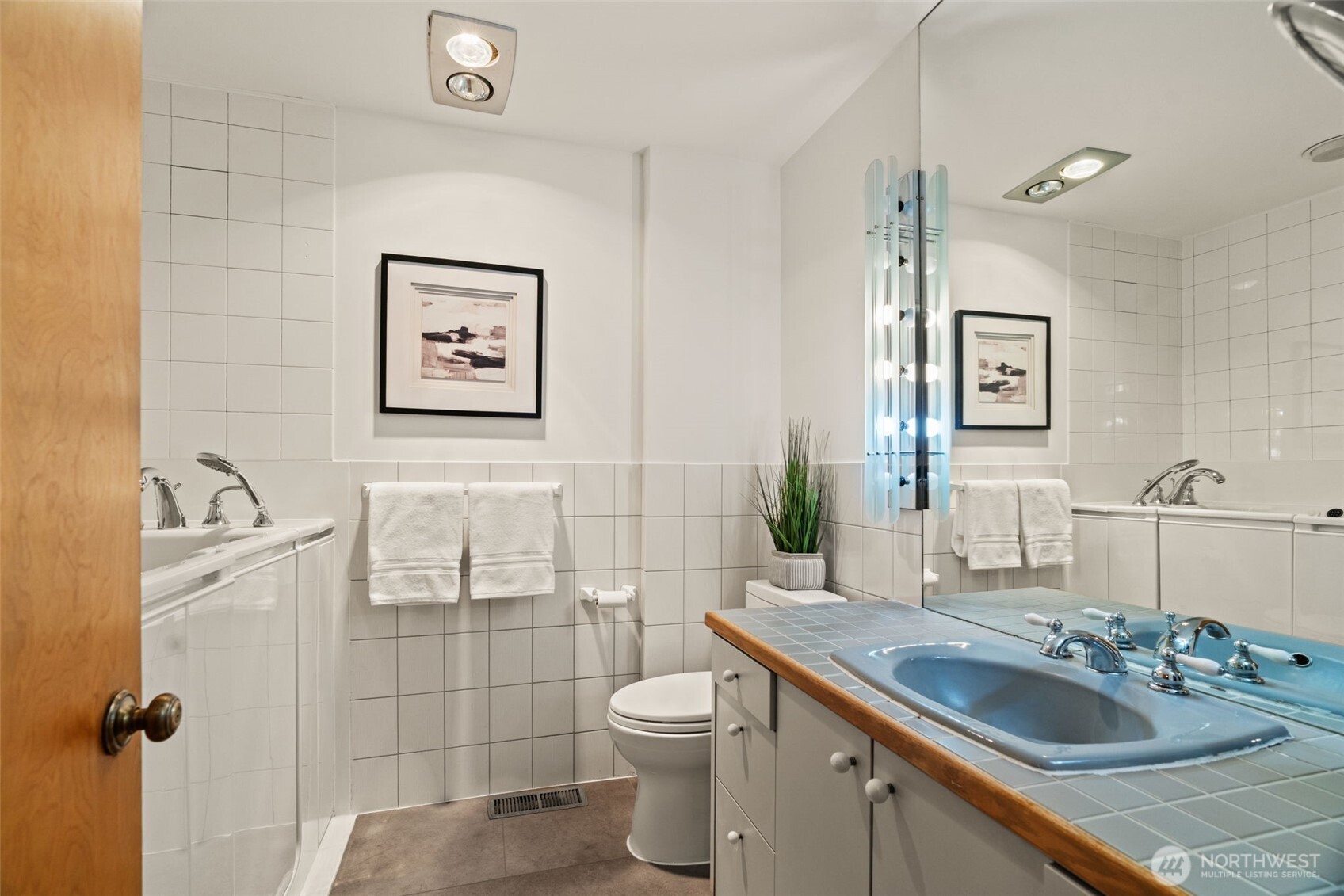 23312 Robin Hood Drive Edmonds WA 98020
