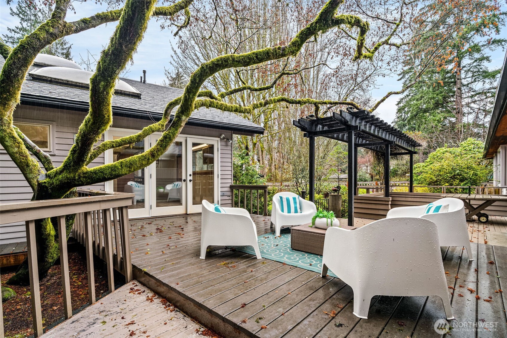 23312 Robin Hood Drive Edmonds WA 98020