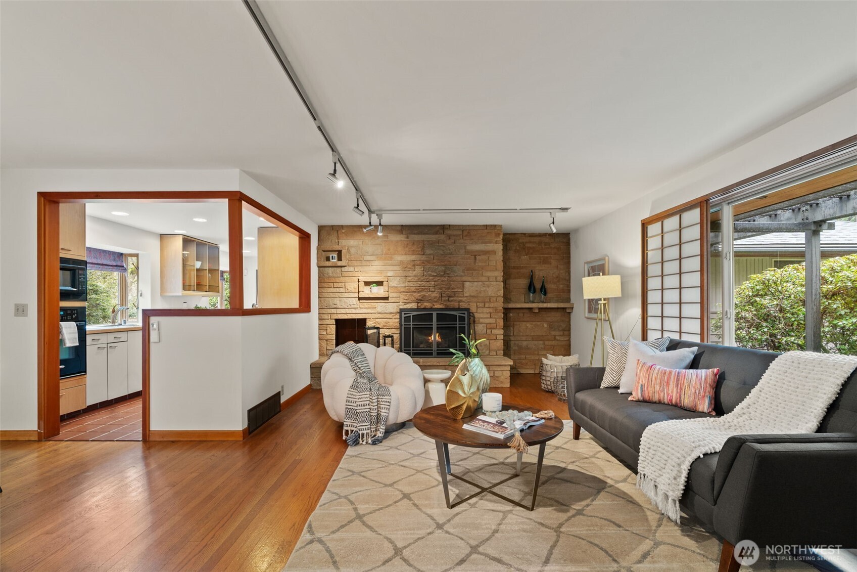 23312 Robin Hood Drive Edmonds WA 98020