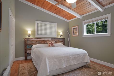 924 W Herron Boulevard NW Lakebay WA 98349