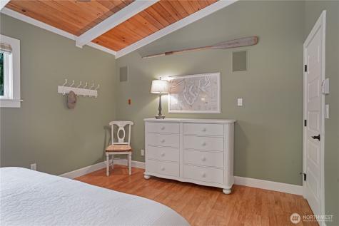 924 W Herron Boulevard NW Lakebay WA 98349