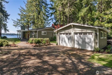 924 W Herron Boulevard NW Lakebay WA 98349