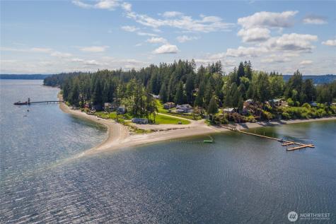 924 W Herron Boulevard NW Lakebay WA 98349