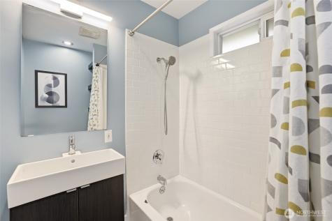 5250 45th Avenue SW Seattle WA 98136