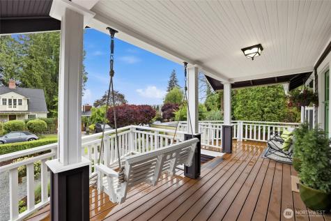 5250 45th Avenue SW Seattle WA 98136