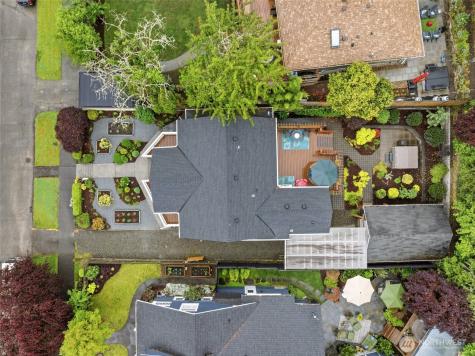 5250 45th Avenue SW Seattle WA 98136