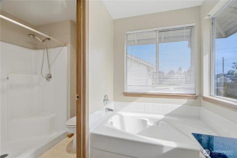 12402 107th Place NE Kirkland WA 98034