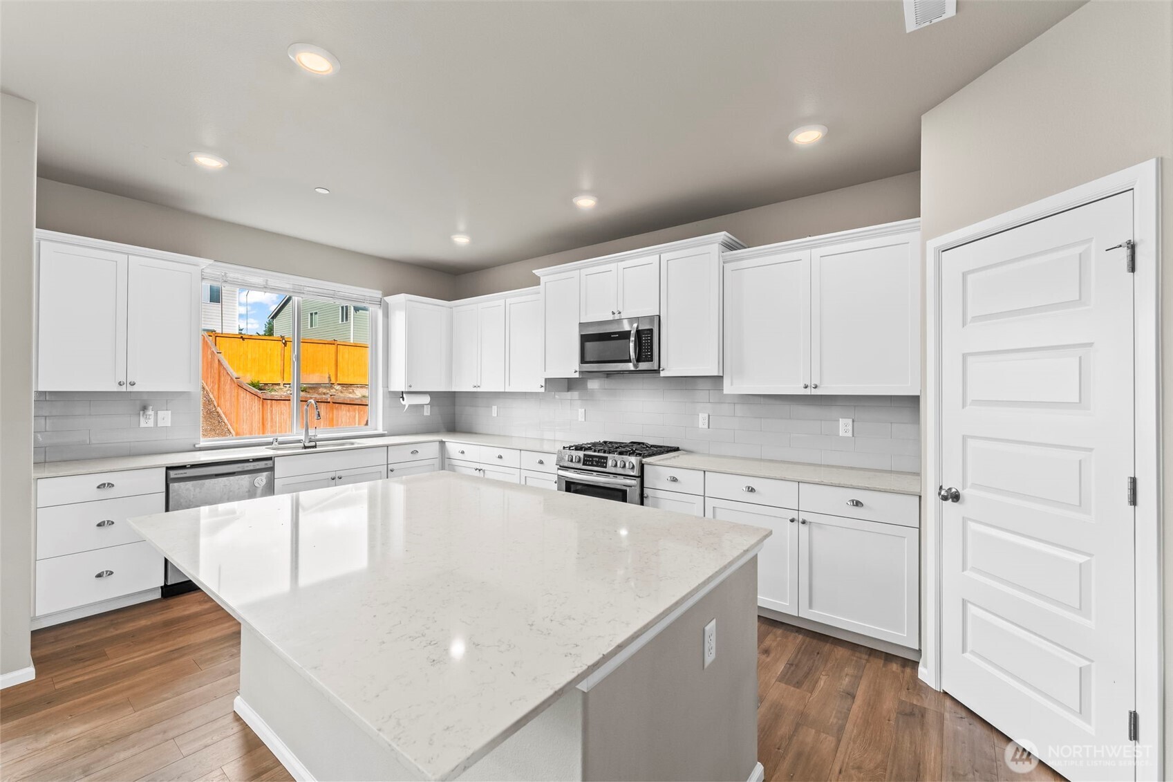 957 Timberline Avenue Bremerton WA 98312