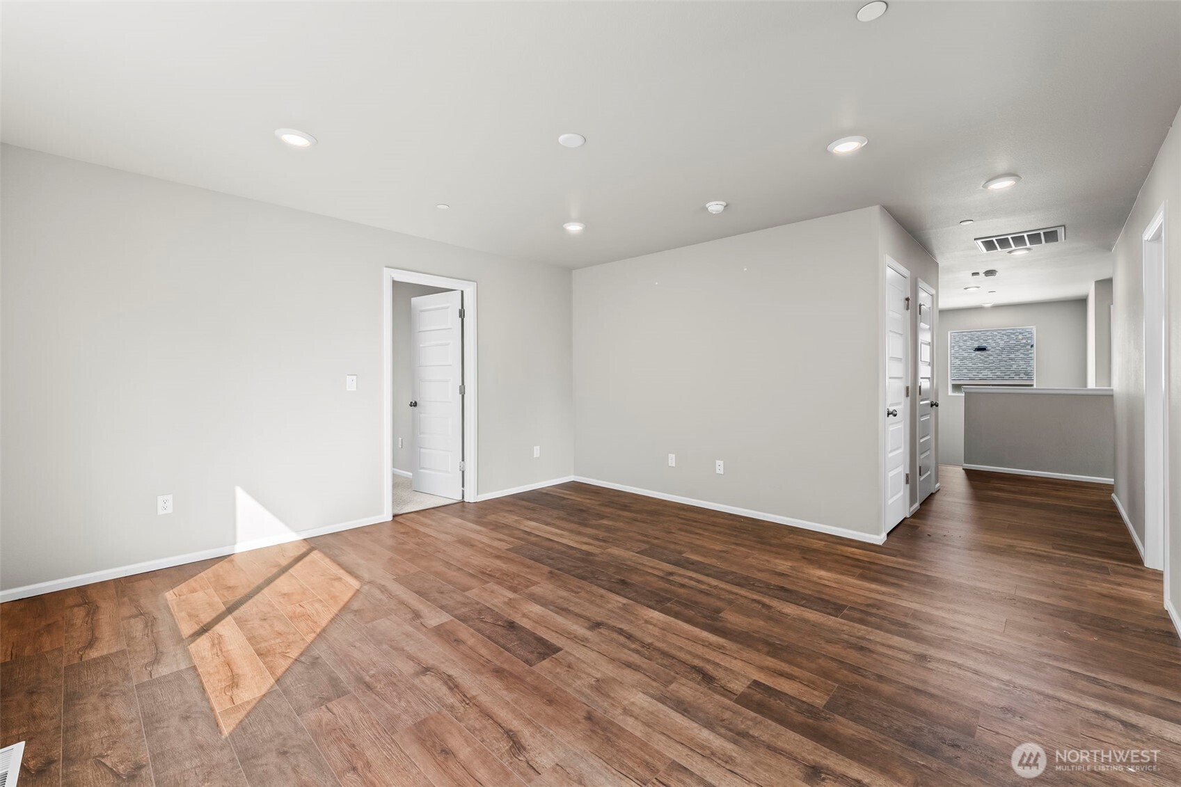 957 Timberline Avenue Bremerton WA 98312