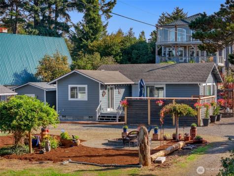 1121 228th Lane Ocean Park WA 98640