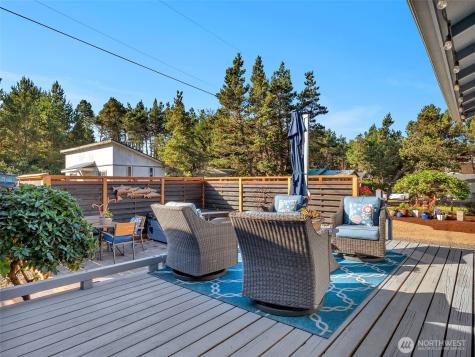 1121 228th Lane Ocean Park WA 98640