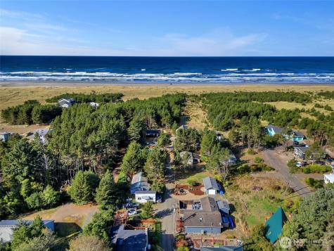 1121 228th Lane Ocean Park WA 98640