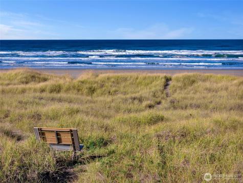 1121 228th Lane Ocean Park WA 98640