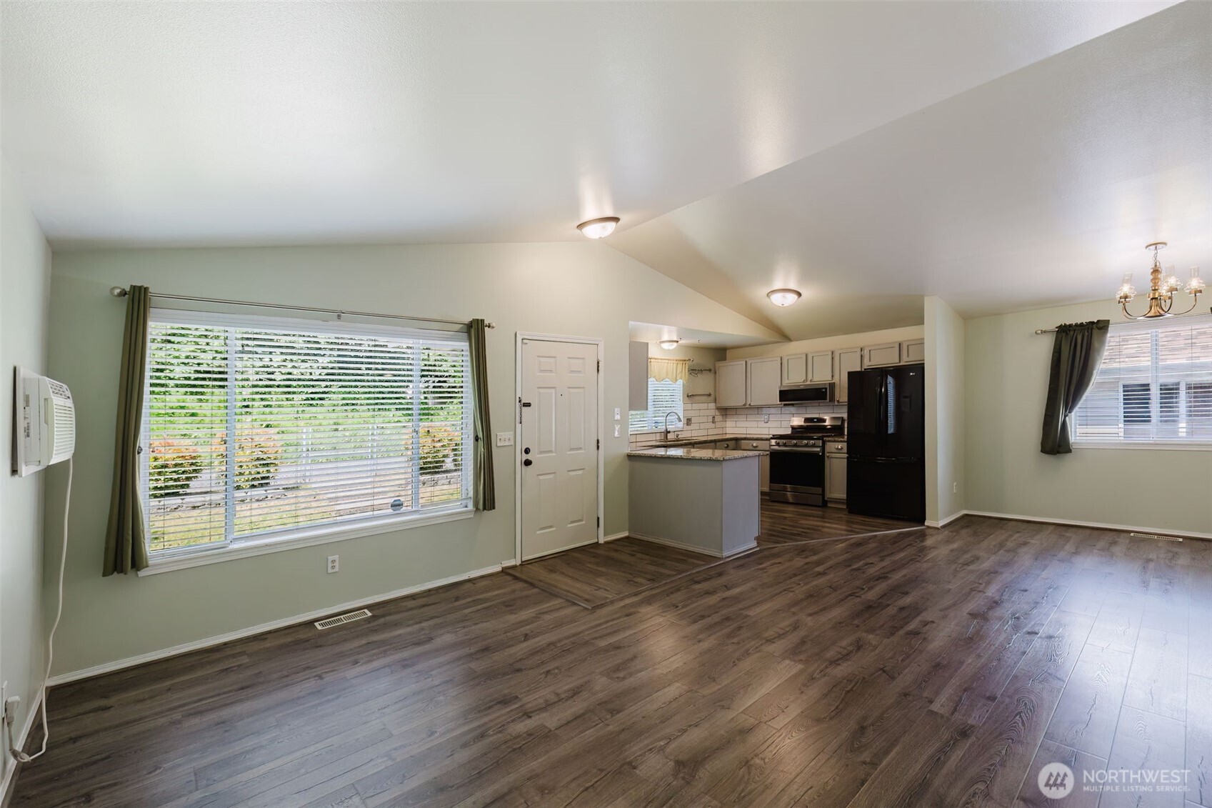 644 Adele Avenue Bremerton WA 98312
