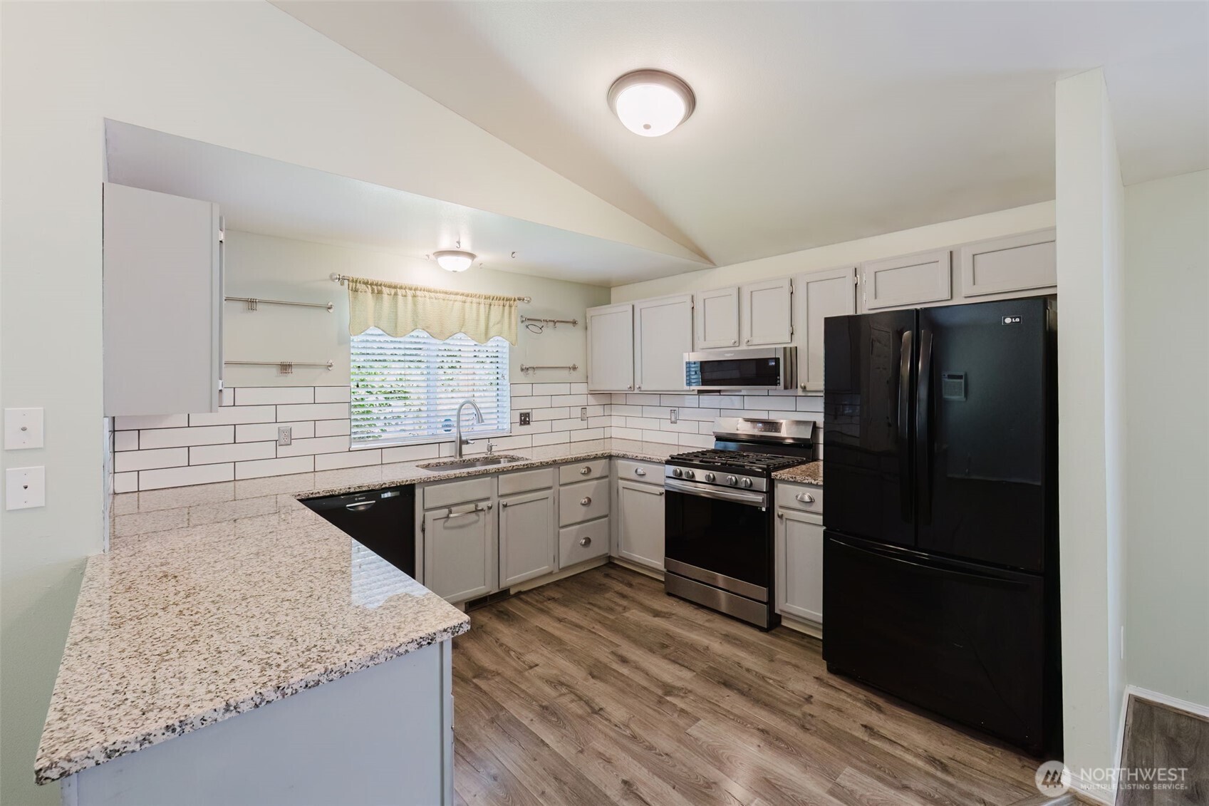 644 Adele Avenue Bremerton WA 98312