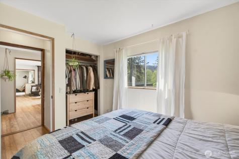 865 E Valley Road Skamokawa WA 98647
