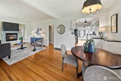 5761 35th Avenue NE Seattle WA 98105