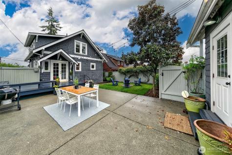5761 35th Avenue NE Seattle WA 98105