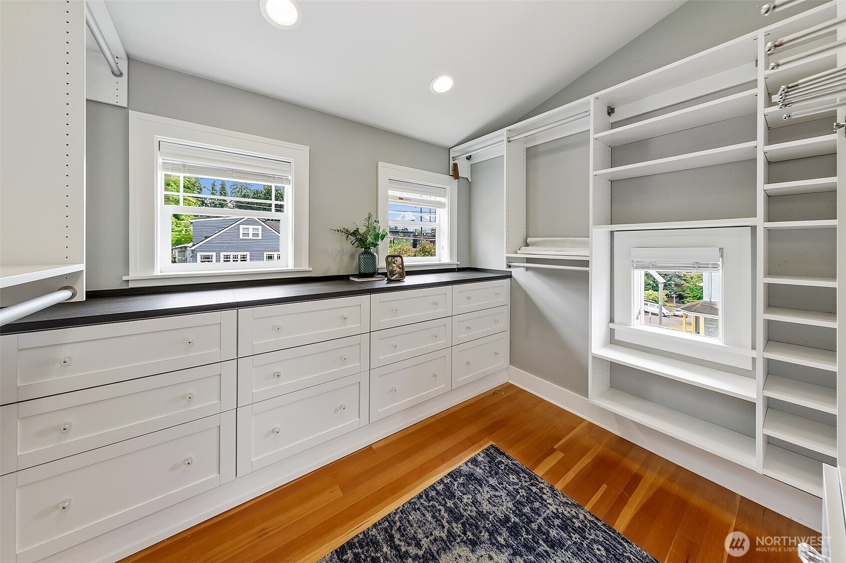 5761 35th Avenue NE Seattle WA 98105