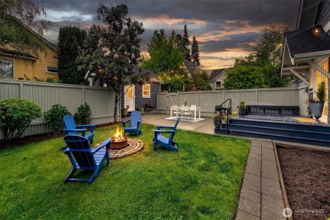 5761 35th Avenue NE Seattle WA 98105