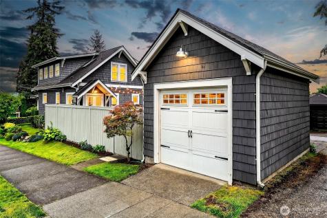 5761 35th Avenue NE Seattle WA 98105