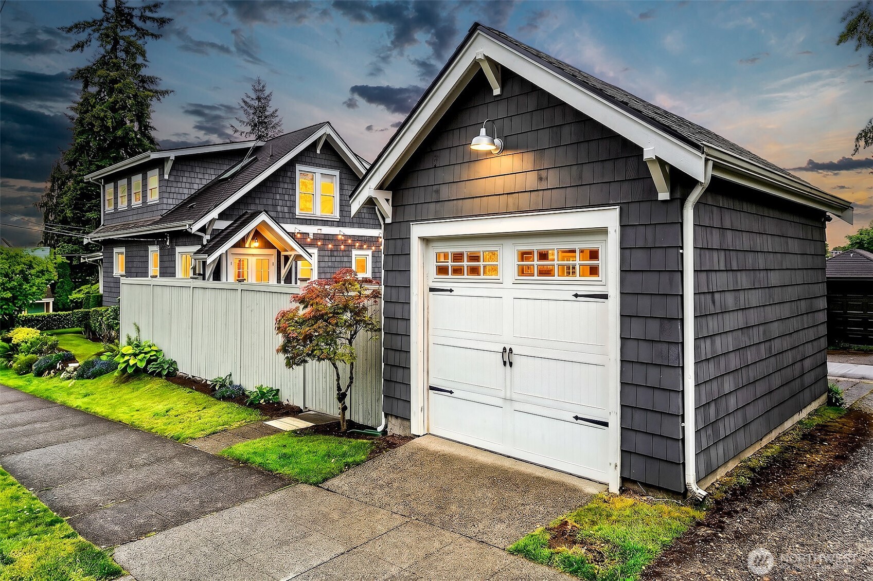 5761 35th Avenue NE Seattle WA 98105