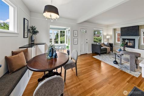5761 35th Avenue NE Seattle WA 98105