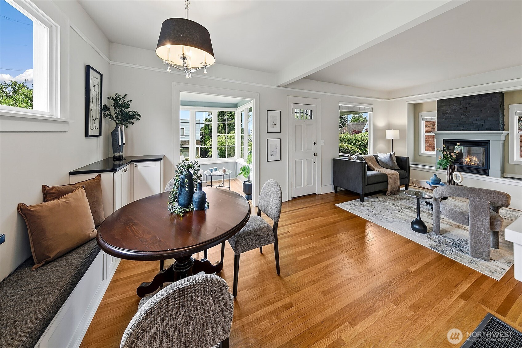 5761 35th Avenue NE Seattle WA 98105