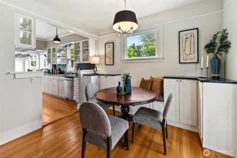 5761 35th Avenue NE Seattle WA 98105