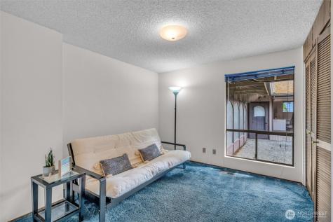 5003 125th Avenue SE Bellevue WA 98006