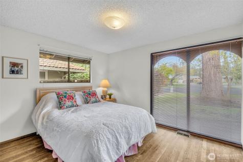 5003 125th Avenue SE Bellevue WA 98006