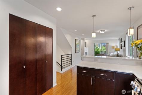 3028 61st Avenue SW Seattle WA 98116