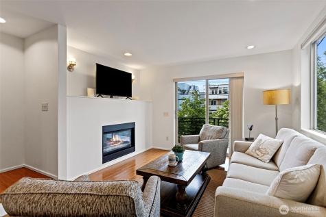 3028 61st Avenue SW Seattle WA 98116