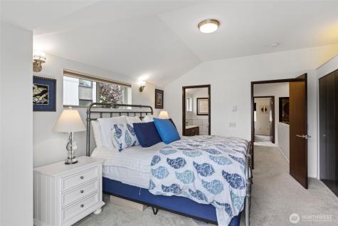 3028 61st Avenue SW Seattle WA 98116