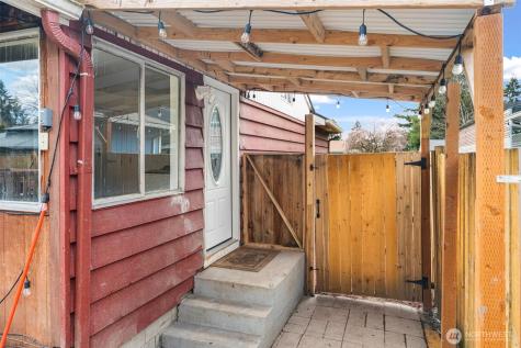 13001 2nd Avenue Court E Tacoma WA 98445