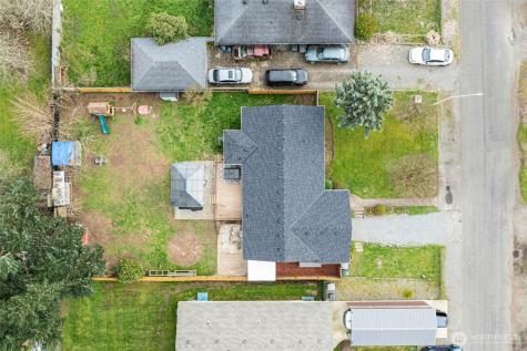 13001 2nd Avenue Court E Tacoma WA 98445