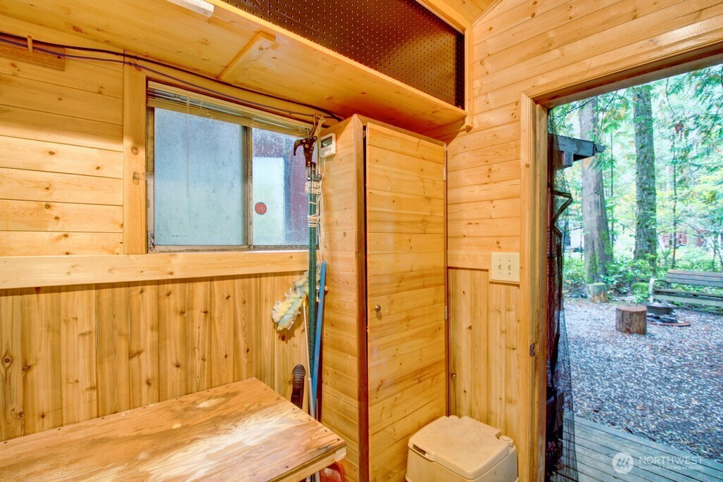 89 Sunset Circle Deming WA 98244