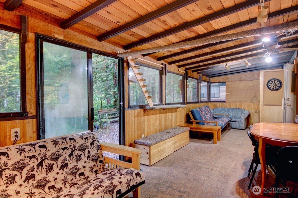 89 Sunset Circle Deming WA 98244