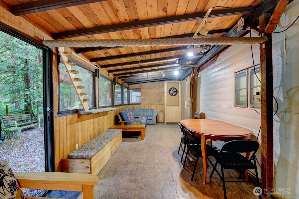 89 Sunset Circle Deming WA 98244