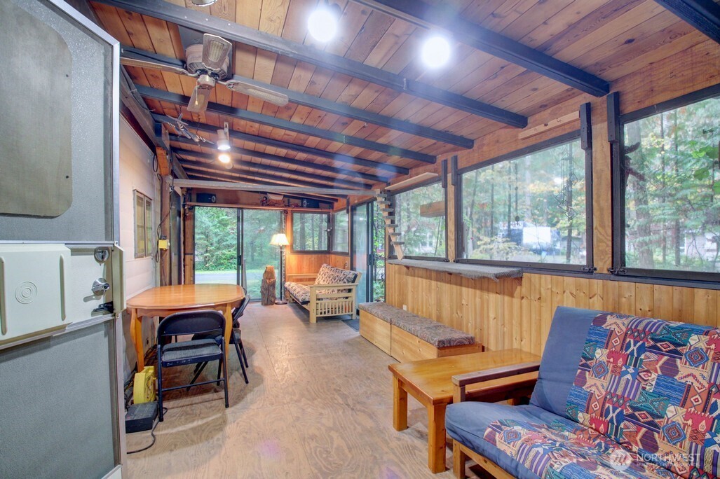 89 Sunset Circle Deming WA 98244