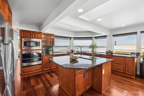 28904 5th Avenue S Federal Way WA 98003