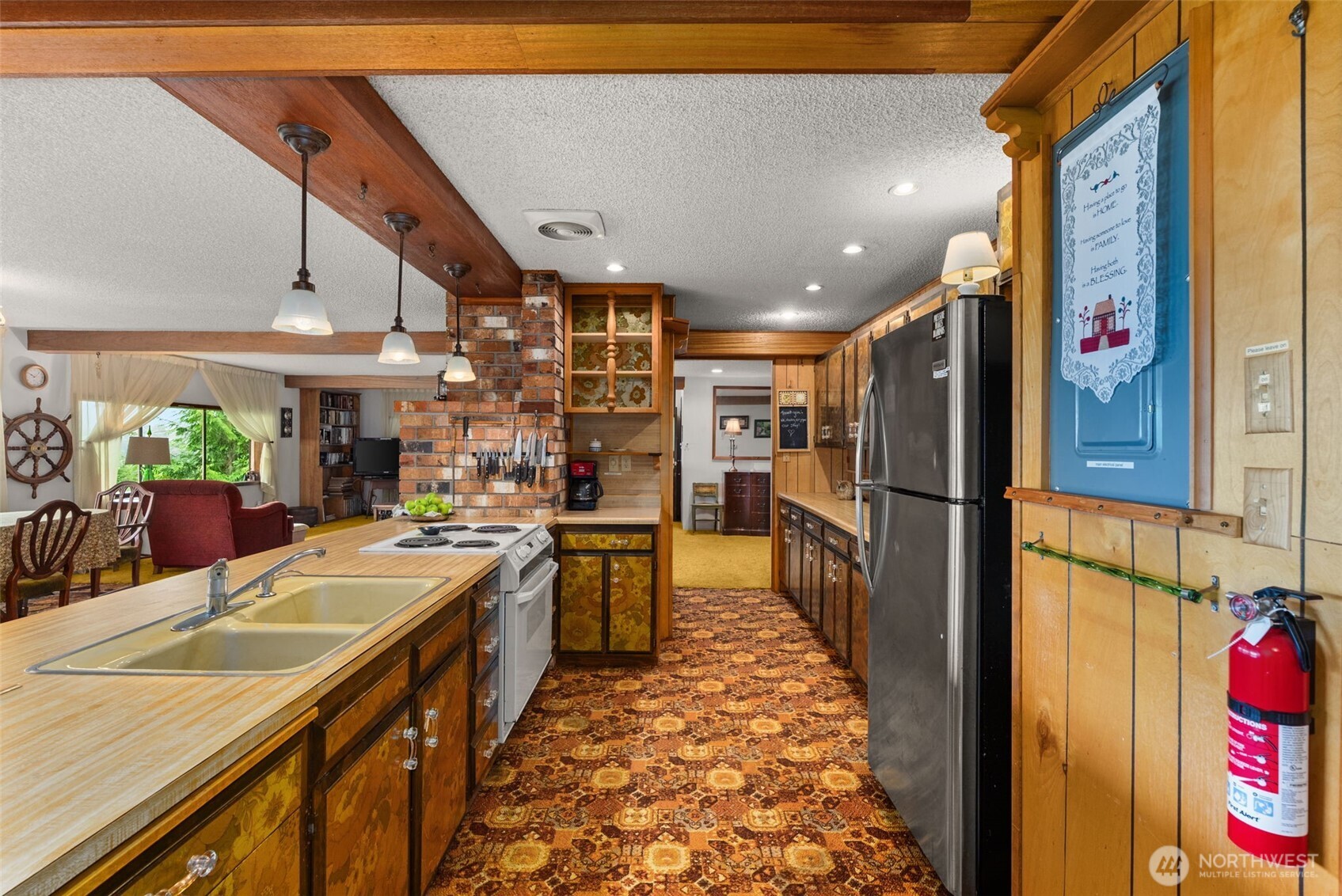 431 B Street South Bend WA 98586