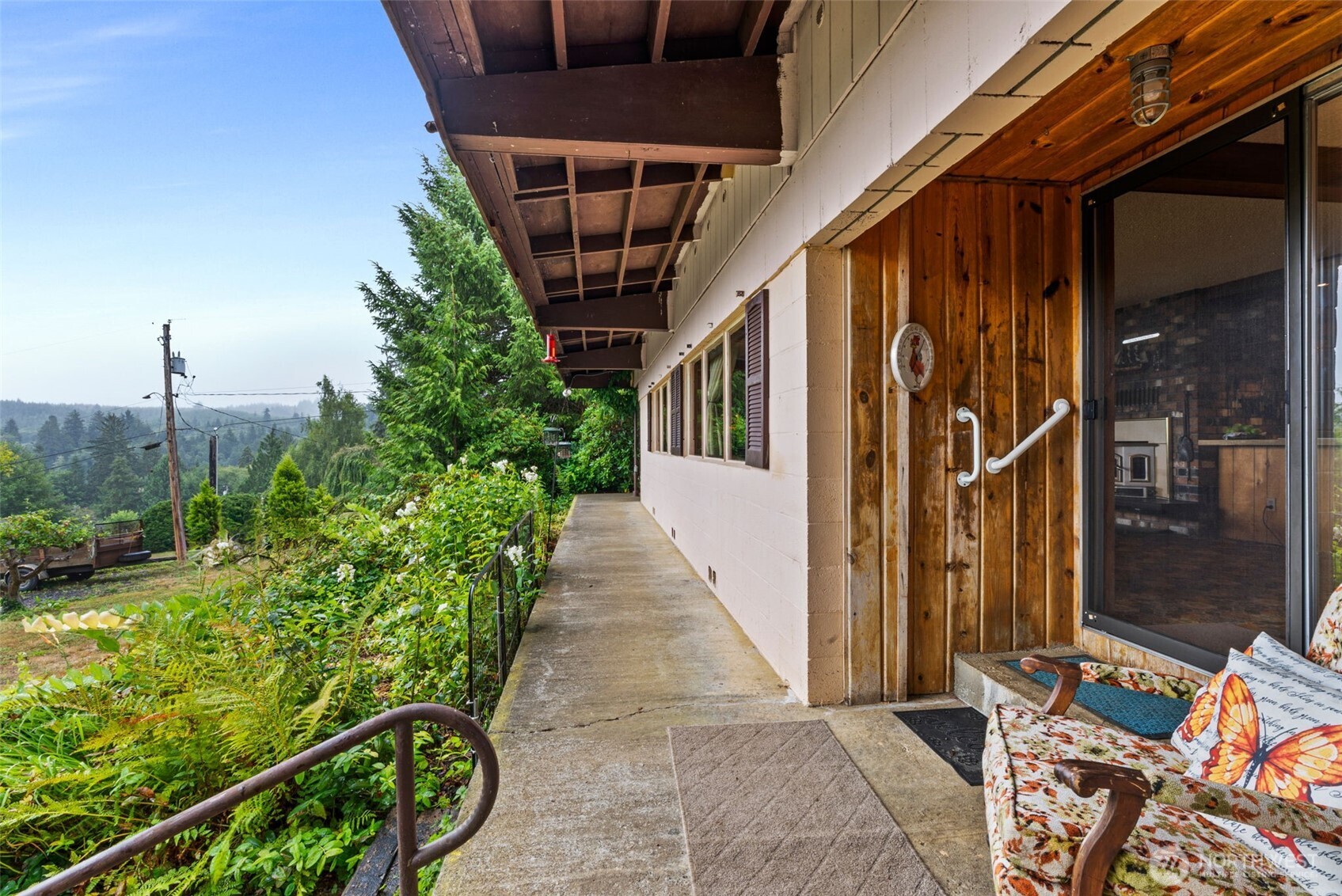 431 B Street South Bend WA 98586