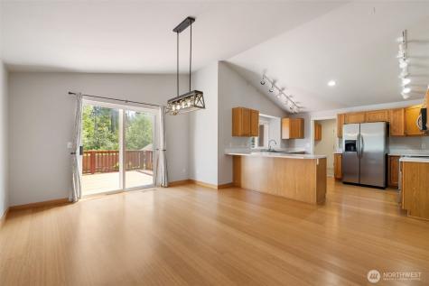 6457 Crossing Place SW Port Orchard WA 98367