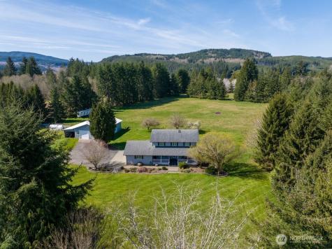 34 S Mountain View Lane Elma WA 98541